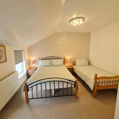 아파트 Town Centre Flat